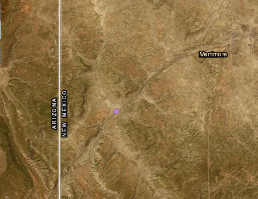 Train derails near the New Mexico-Arizona state line